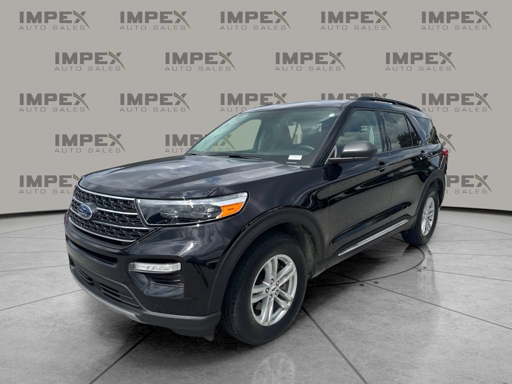 Used 2023 Ford Explorer XLT w/ Equipment Group 202A AWD/4WD image 1