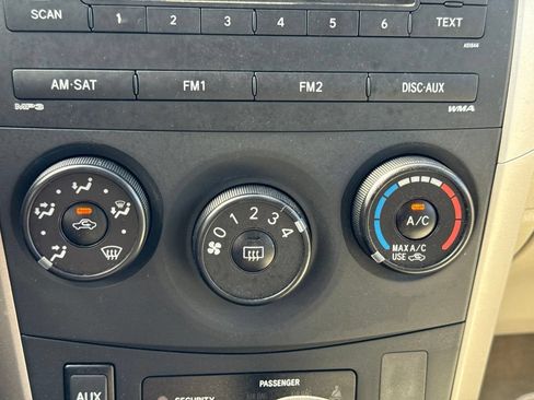 Used 2009 Toyota Corolla LE FWD image 10