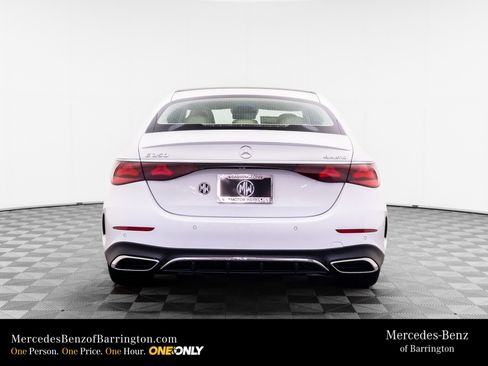 New 2026 Mercedes-Benz E 350 4MATIC Sedan image 4