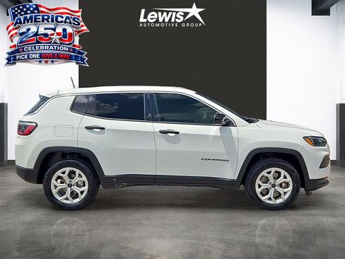 Used 2025 Jeep Compass Sport AWD/4WD image 5