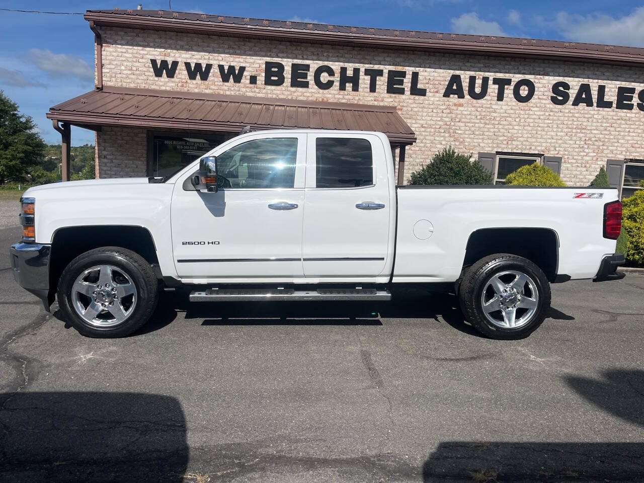 Used 2015 Chevrolet Silverado 2500 LTZ w/ LTZ Plus Package AWD/4WD image 1