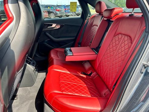 Used 2019 Audi S4 Premium Plus w/ Premium Plus Package AWD/4WD image 16