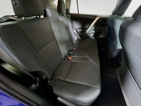 Used 2015 Toyota RAV4 LE AWD/4WD image 23