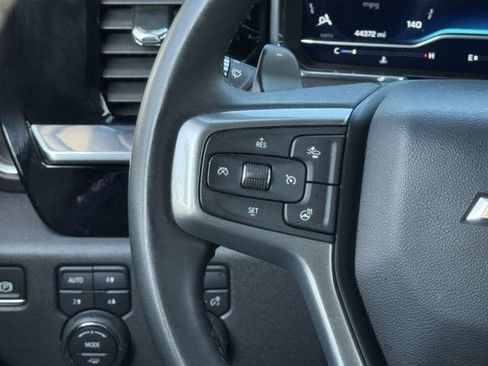 Used 2025 Chevrolet Silverado 1500 LT AWD/4WD image 16
