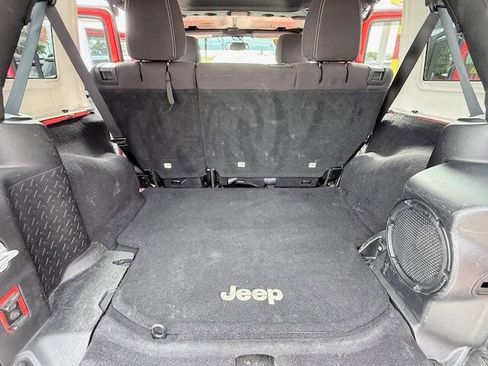 Used 2013 Jeep Wrangler Unlimited Sahara w/ Connectivity Group image 17