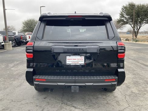 New 2026 Toyota 4Runner SR5 image 6