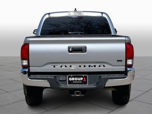 Used 2022 Toyota Tacoma SR5 image 5