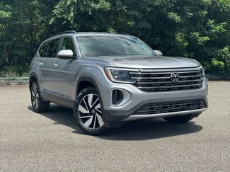 Used 2025 Volkswagen Atlas SE FWD video 1