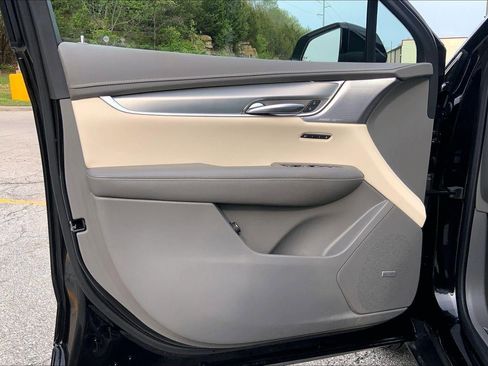 Used 2023 Cadillac XT5 Premium Luxury image 24