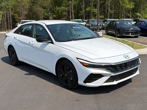 New 2026 Hyundai Elantra Sport image 4
