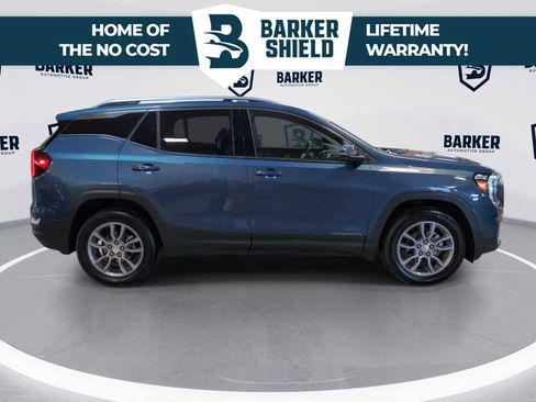 Used 2024 GMC Terrain SLT w/ Infotainment Package II AWD/4WD image 10
