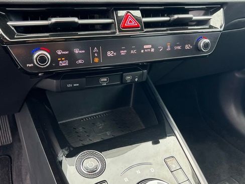 Certified 2025 Kia Niro Wind w/ Wind Preserve Package image 22