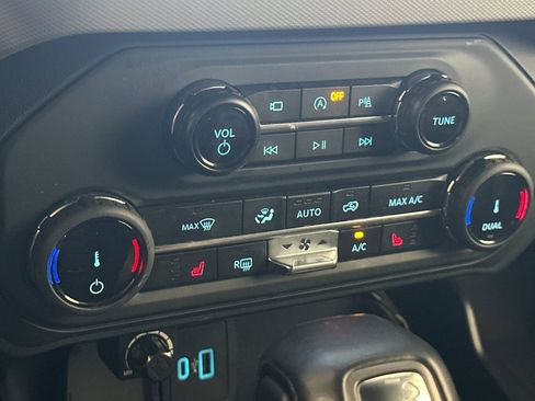 Used 2022 Ford Bronco Badlands w/ Sasquatch Package image 22