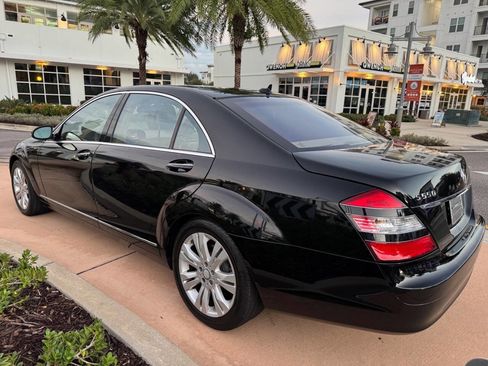Used 2009 Mercedes-Benz S 550 image 4