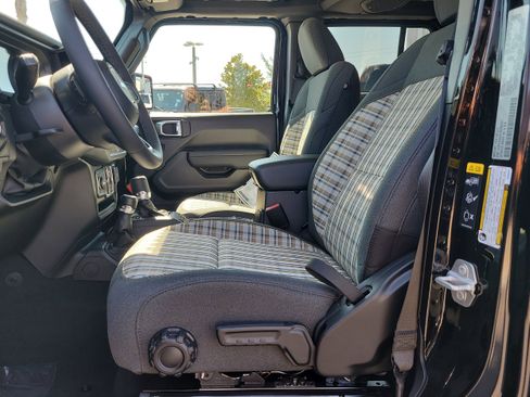 New 2026 Jeep Wrangler Unlimited Sport AWD/4WD image 13
