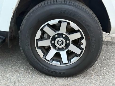 Used 2024 Toyota 4Runner TRD Off-Road Premium image 14