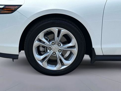 Certified 2023 Honda Accord LX image 11