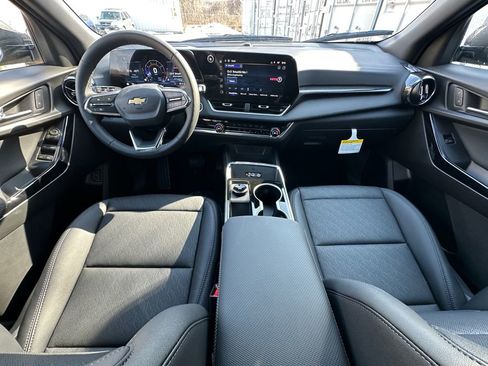 New 2026 Chevrolet Equinox LT w/ Convenience Package II image 23