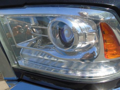 Used 2015 RAM 3500 Laramie Longhorn w/ Convenience Group image 23