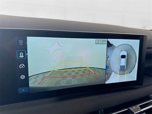 New 2025 Hyundai Santa Cruz Limited image 9