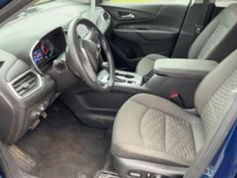 Used 2020 Chevrolet Equinox LT w/ Driver Convenience Package image 12