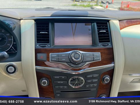 Used 2016 INFINITI QX80 4WD w/ Deluxe Technology Package image 17