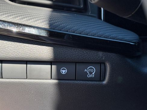 New 2026 Nissan Kicks SR image 28