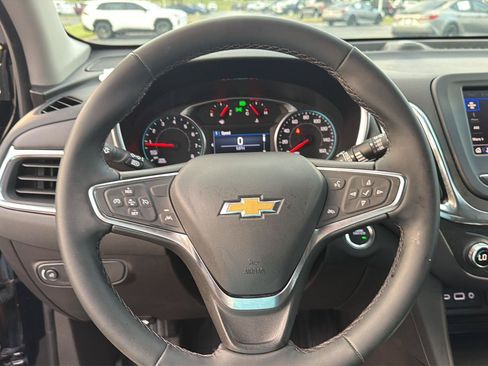 Used 2024 Chevrolet Equinox LT FWD image 19