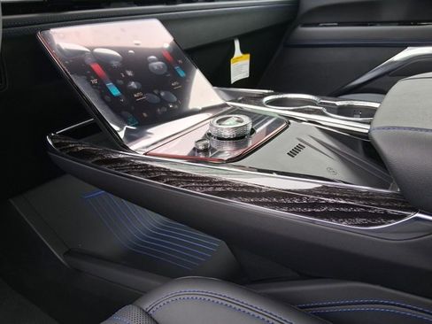 New 2026 Cadillac Escalade IQ Luxury 1 image 17