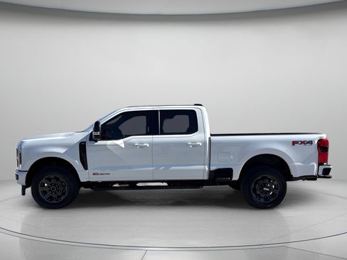 Used 2024 Ford F250 Lariat w/ Sport Appearance Package image 5