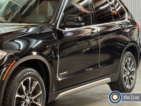 Used 2018 BMW X5 xDrive35i w/ M Sport Package AWD/4WD image 2