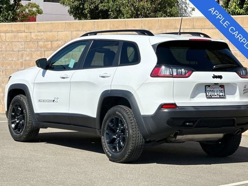 Used 2022 Jeep Cherokee Latitude AWD/4WD image 6