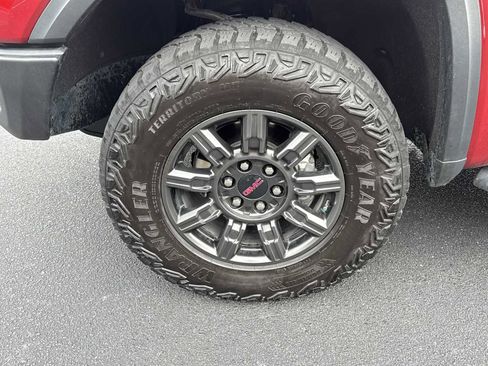 Used 2024 GMC Sierra 1500 AT4X image 44