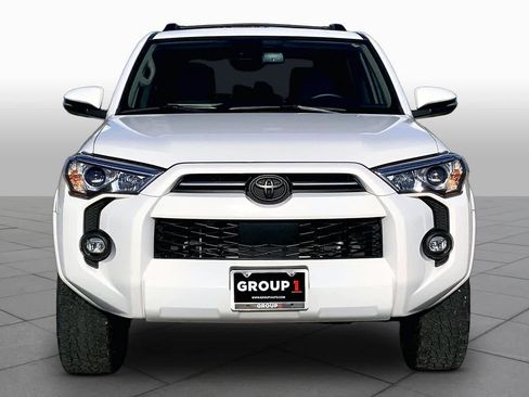 Used 2023 Toyota 4Runner SR5 Premium w/ Moonroof Package RWD image 4