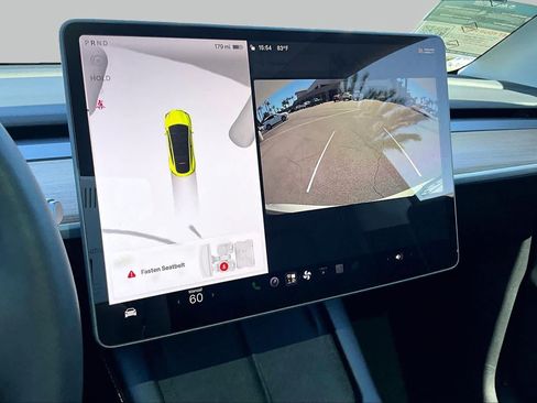 Used 2023 Tesla Model Y Long Range AWD/4WD image 25