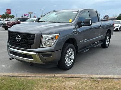 Used 2024 Nissan Titan SV w/ SV Convenience Package