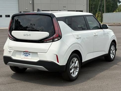 Used 2025 Kia Soul S FWD image 5