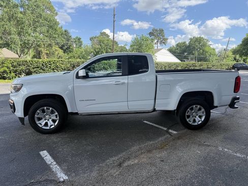 Used 2022 Chevrolet Colorado LT w/ Fleet Safety Package image 4