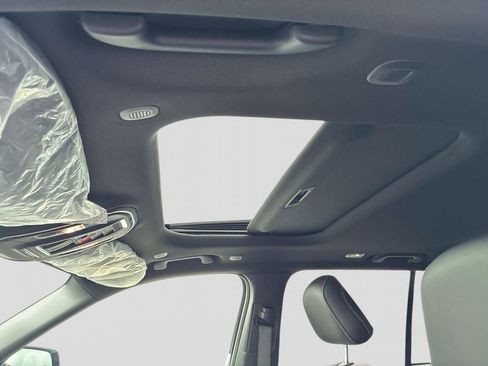 New 2026 Jeep Grand Cherokee Altitude AWD/4WD image 10