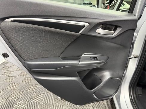 Used 2016 Honda Fit EX image 38