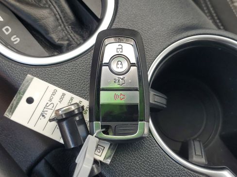 Certified 2021 Ford Mustang Coupe image 29