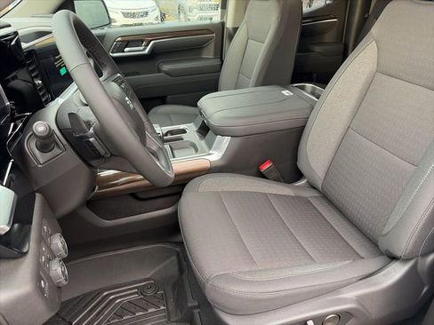 New 2026 Chevrolet Silverado 1500 RST AWD/4WD image 13