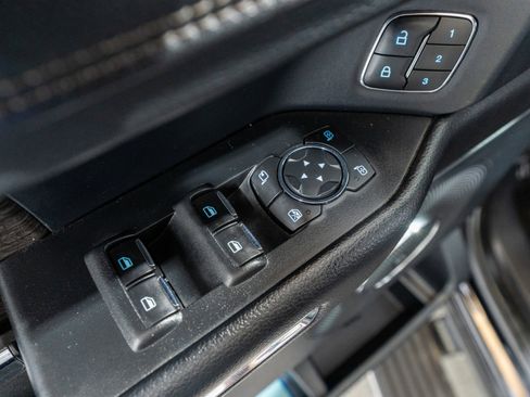 Used 2020 Ford Expedition Limited RWD image 14