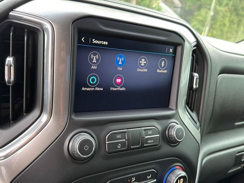 Used 2019 Chevrolet Silverado 1500 LT w/ All-Star Edition AWD/4WD image 24