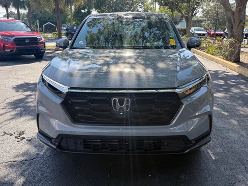 Used 2025 Honda CR-V EX-L image 8