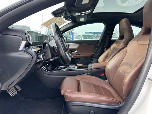 Used 2022 Mercedes-Benz CLA 250 4MATIC image 20
