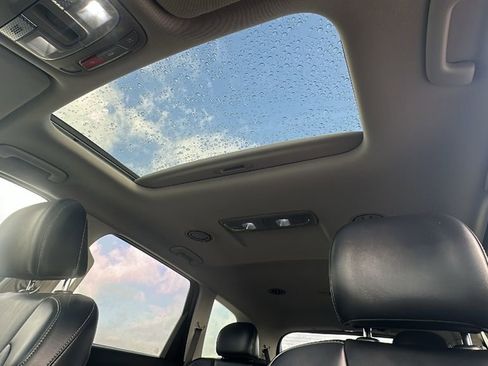 Used 2025 Kia Telluride S image 5