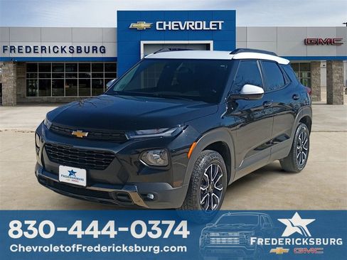 Used 2023 Chevrolet TrailBlazer ACTIV w/ Convenience Package image 1