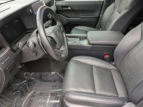 Certified 2025 Lexus GX 550 w/ Cold Area Package image 16