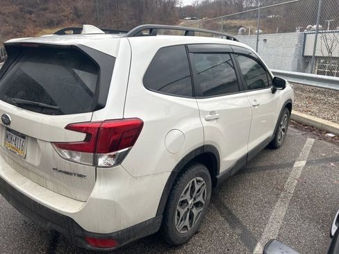 Certified 2022 Subaru Forester Premium image 21